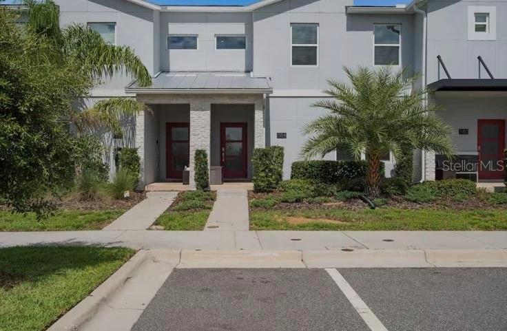 Foto de propiedad en 1184 CHALLENGE DR DAVENPORT con MLS# S5135000