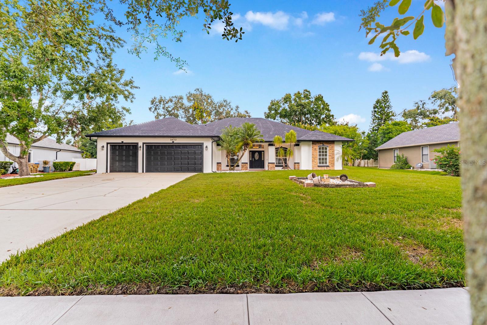 Foto de propiedad en 1670 TAYLOR RIDGE LOOP KISSIMMEE con MLS# S5135712