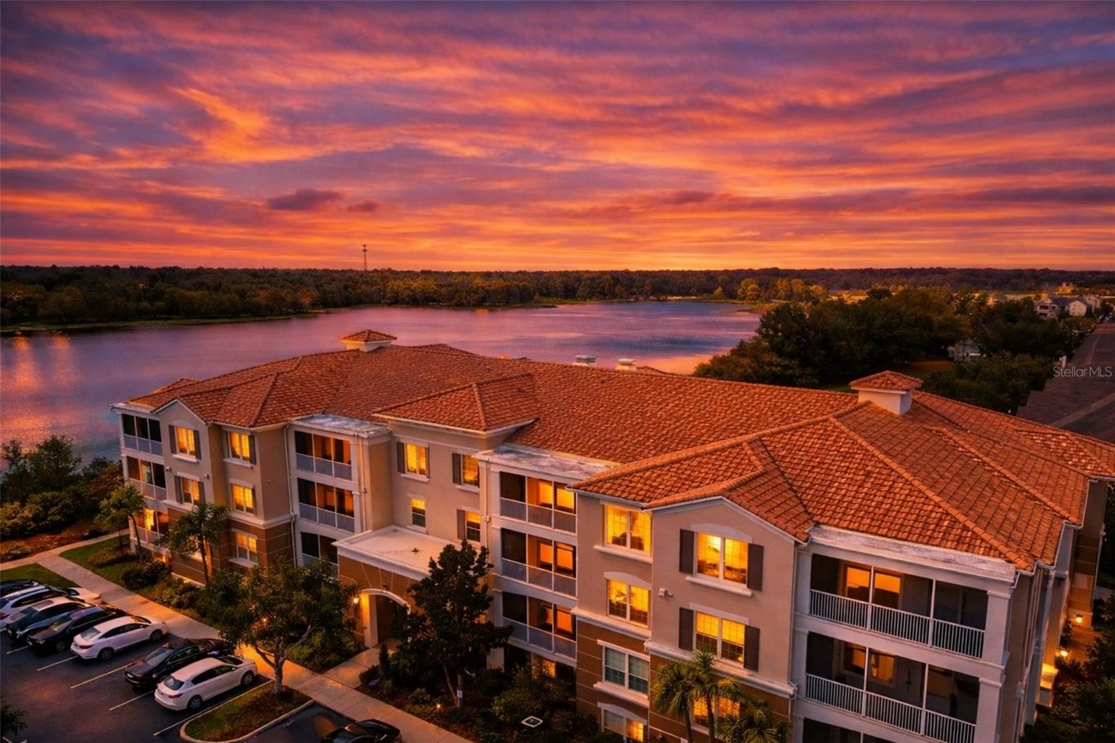 Foto de propiedad en 3356 ROBERT TRENT JONES DR #407 ORLANDO con MLS# S5137336