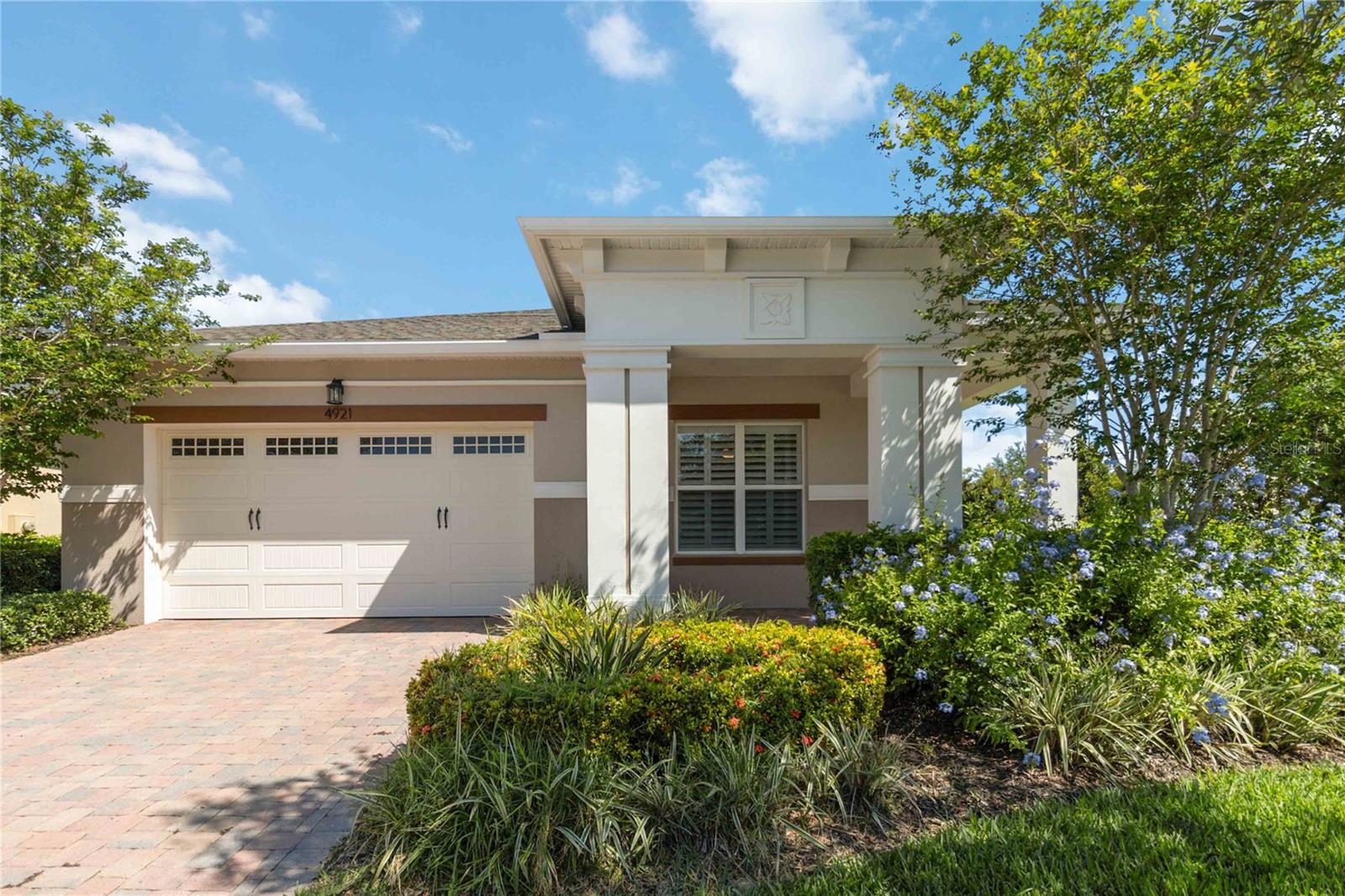 Foto de propiedad en 4921 CATALPA DR ST CLOUD con MLS# S5137679