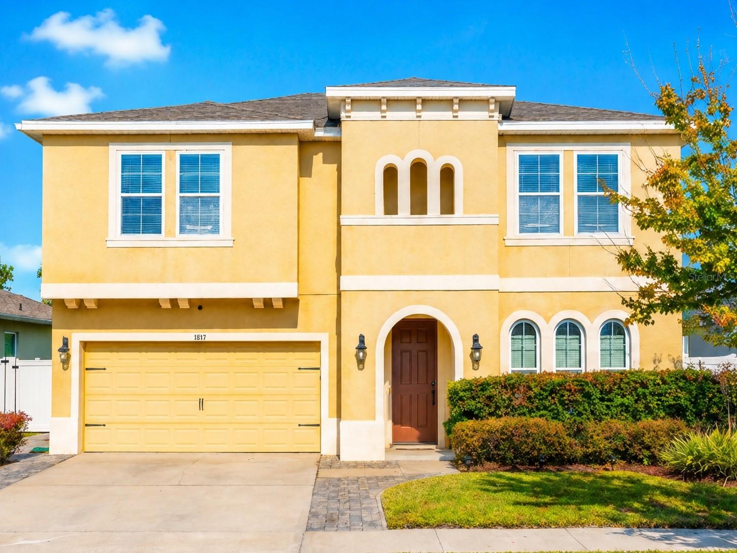 Foto de propiedad en 1889 RUSTIC FALLS DR KISSIMMEE con MLS# S5138827