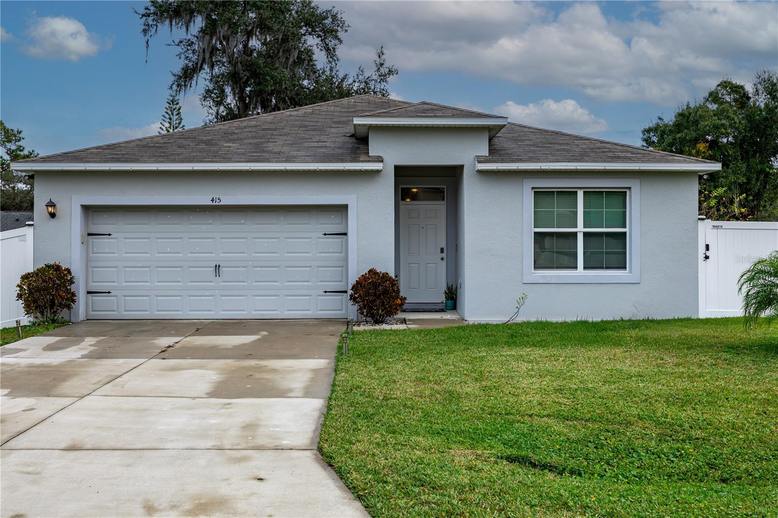 Foto de propiedad en 415 FRANCISCO WAY KISSIMMEE con MLS# S5140495