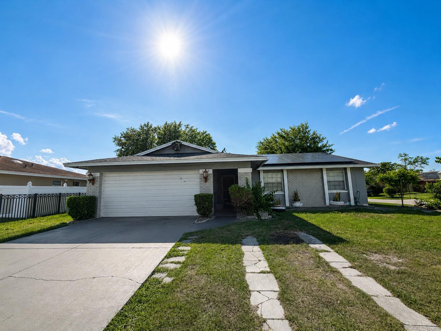Foto de propiedad en 5406 ARPANA DR ORLANDO con MLS# S5141989