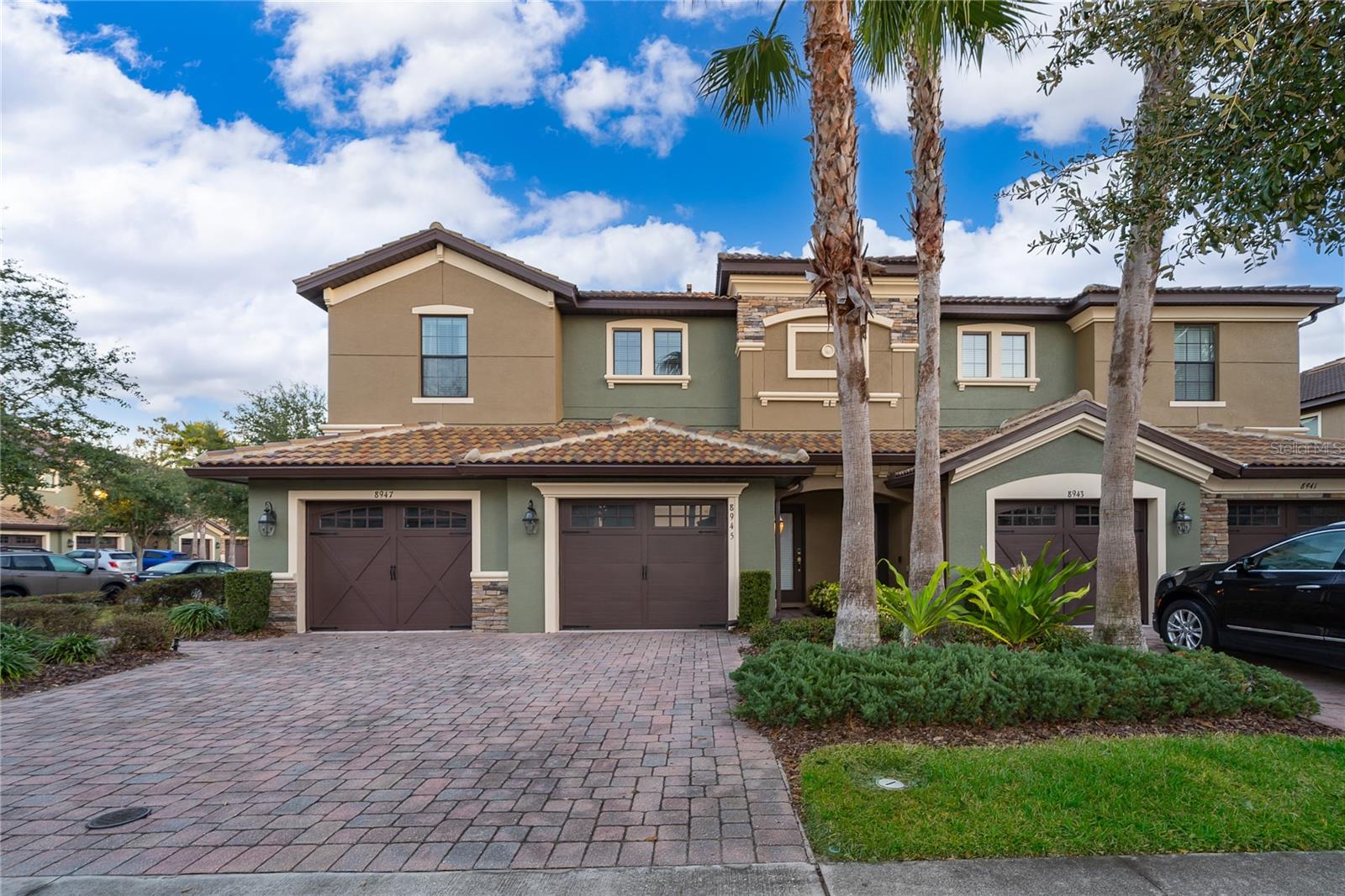 Foto de propiedad en 8945 AZALEA SANDS LN #8945 CHAMPIONS GATE con MLS# S5142286