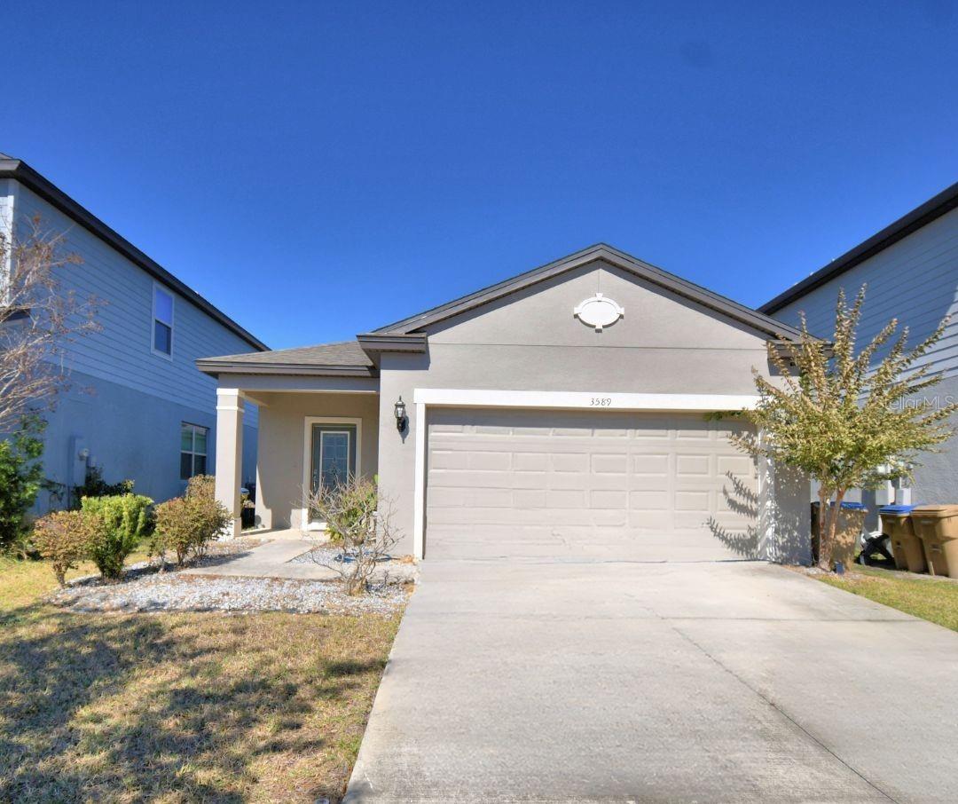 Foto de propiedad en 3589 ROCK CREEK LN KISSIMMEE con MLS# S5143035
