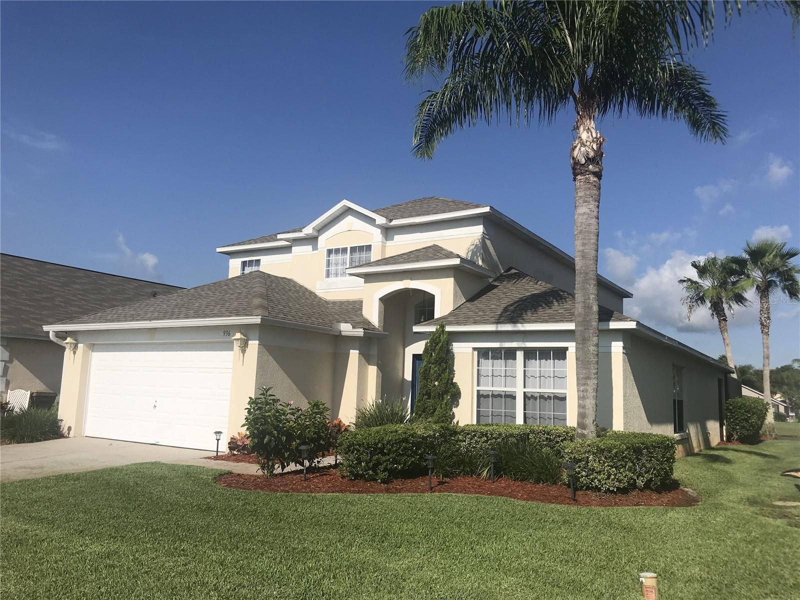 Foto de propiedad en 936 LAKE BERKLEY DR KISSIMMEE con MLS# S5144659