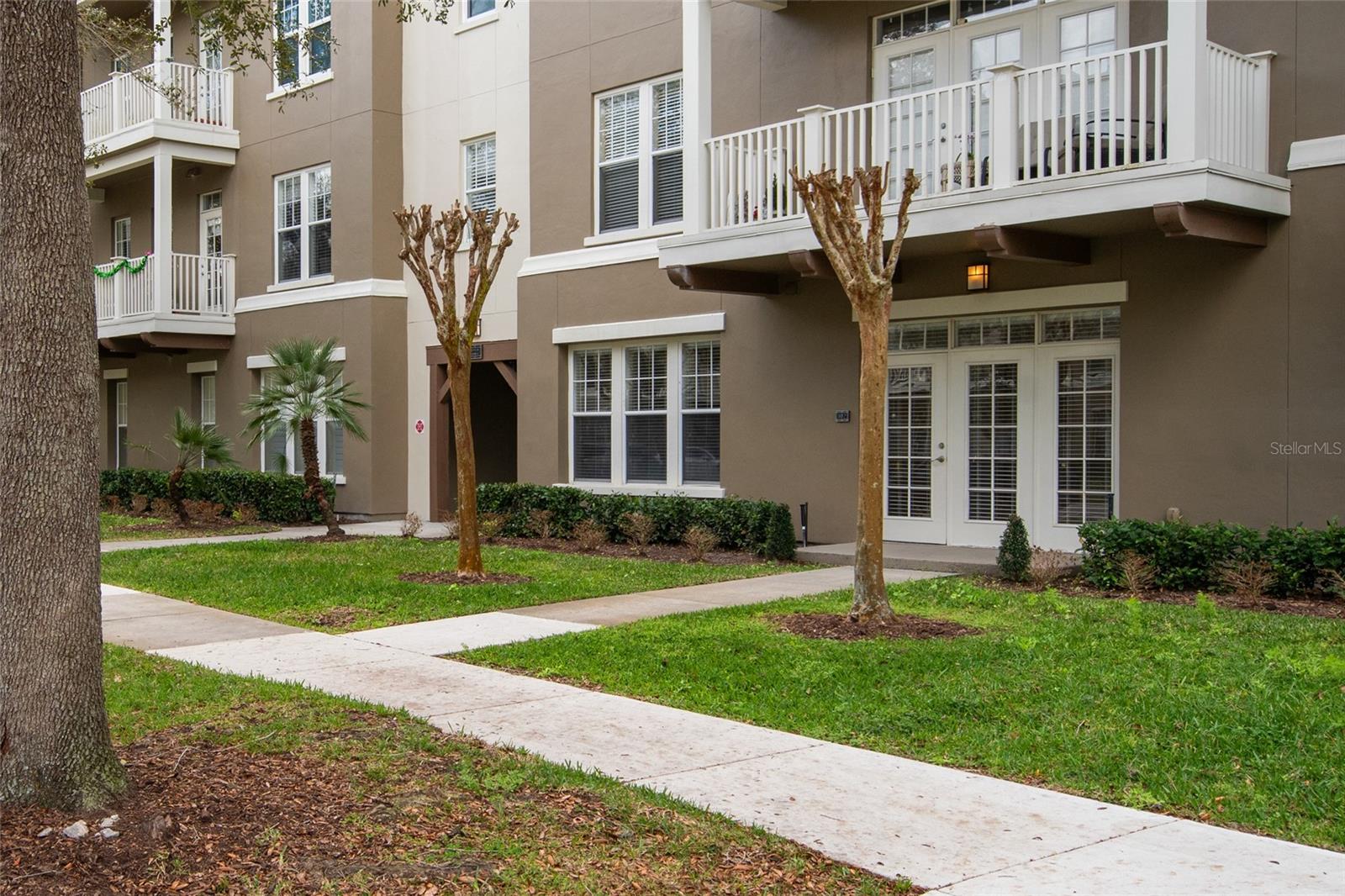 Foto de propiedad en 1410 CELEBRATION AVE ##102 CELEBRATION con MLS# S5144873