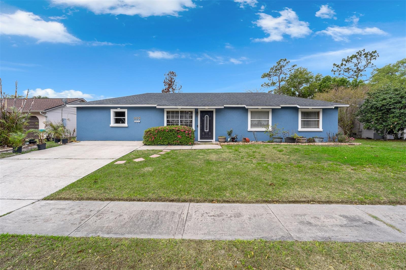 Foto de propiedad en 8509 LYONIA DR ORLANDO con MLS# S5145852