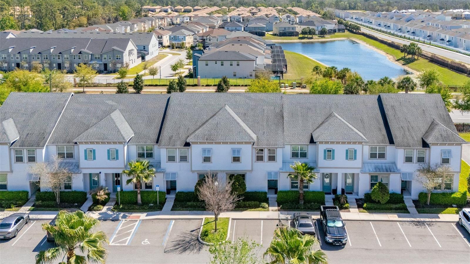 Foto de propiedad en 1539 CAREY PALM CIR KISSIMMEE con MLS# S5146399