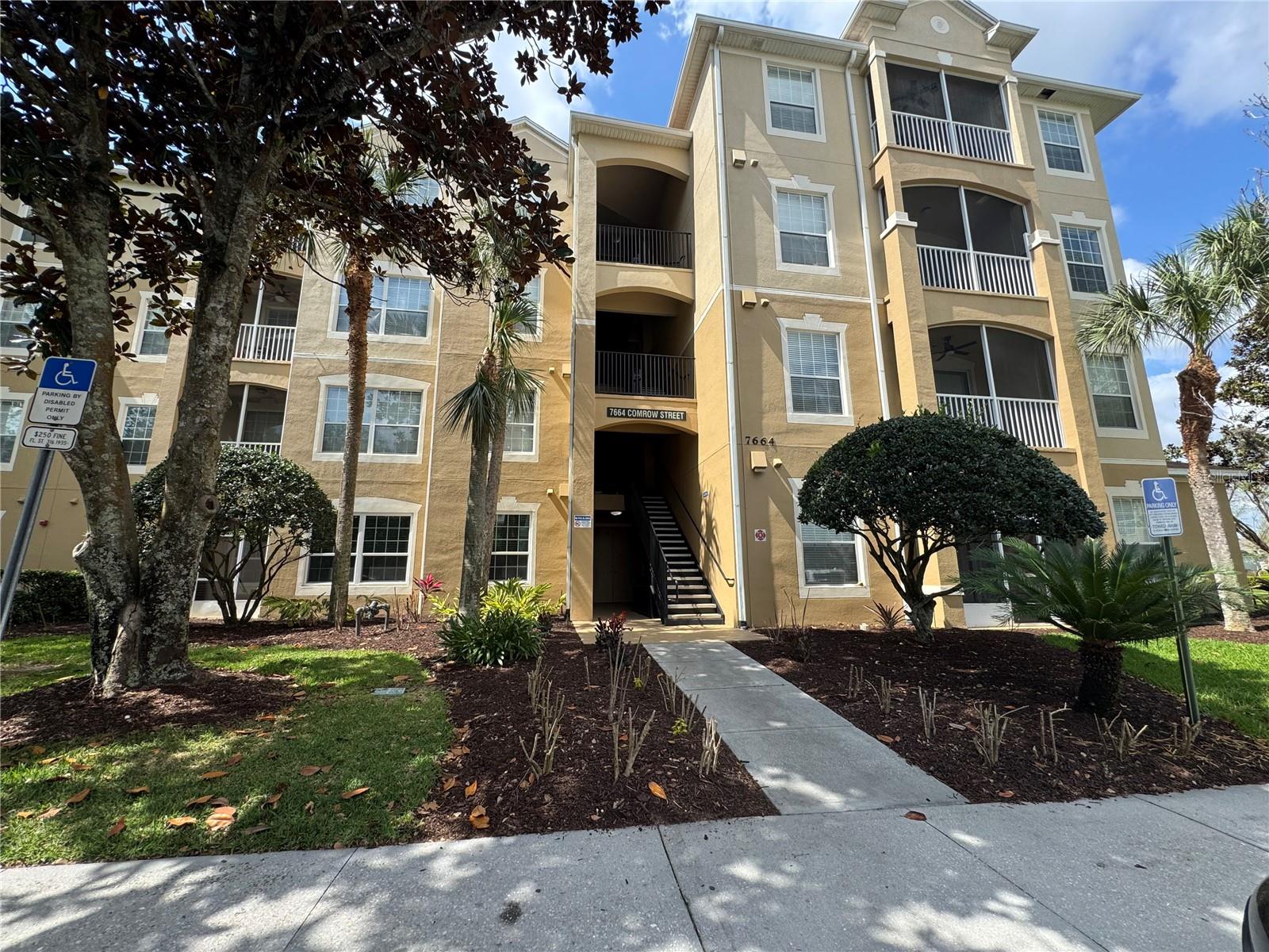 Foto de propiedad en 7664 COMROW ST #204 KISSIMMEE con MLS# S5146681