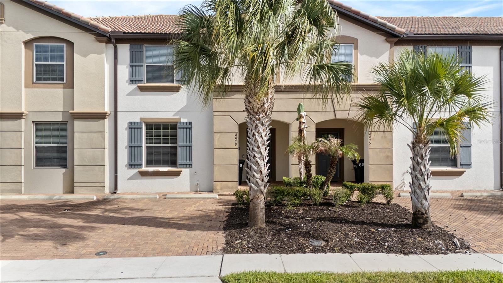 Foto de propiedad en 8867 GENEVE CT KISSIMMEE con MLS# S5147875