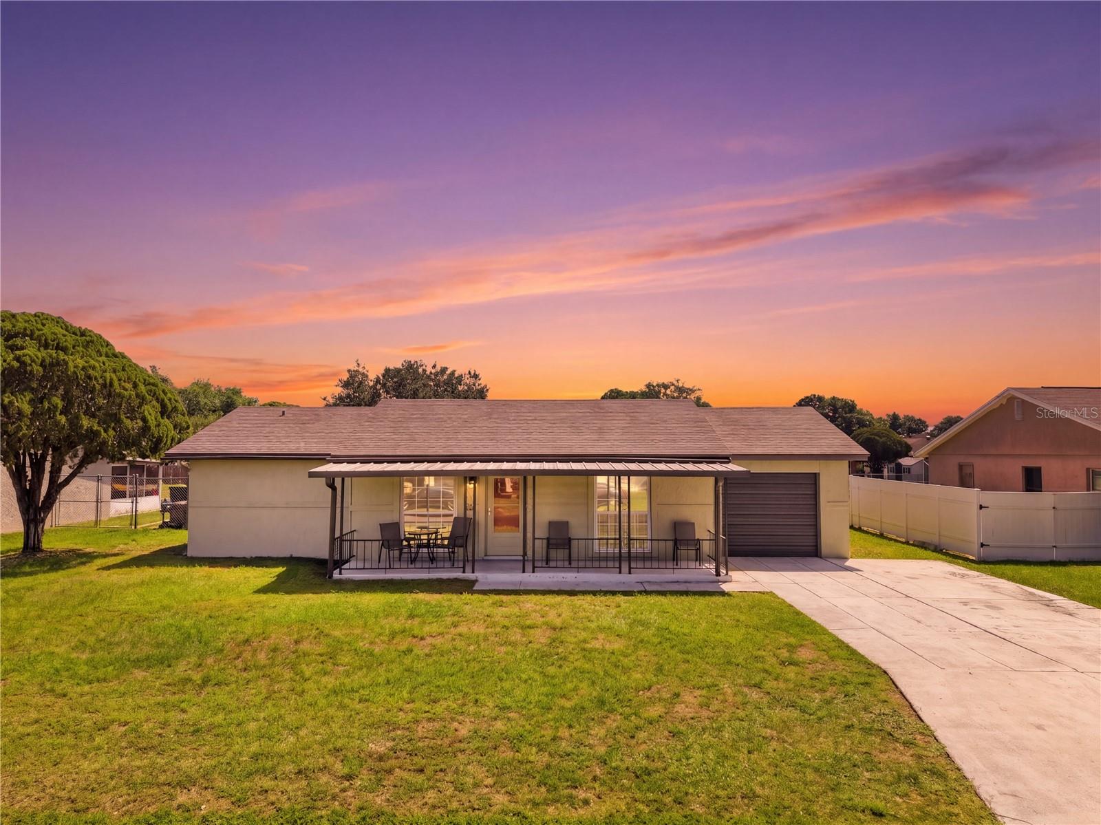 Foto de propiedad en 103 LUCA LN KISSIMMEE con MLS# S5147880