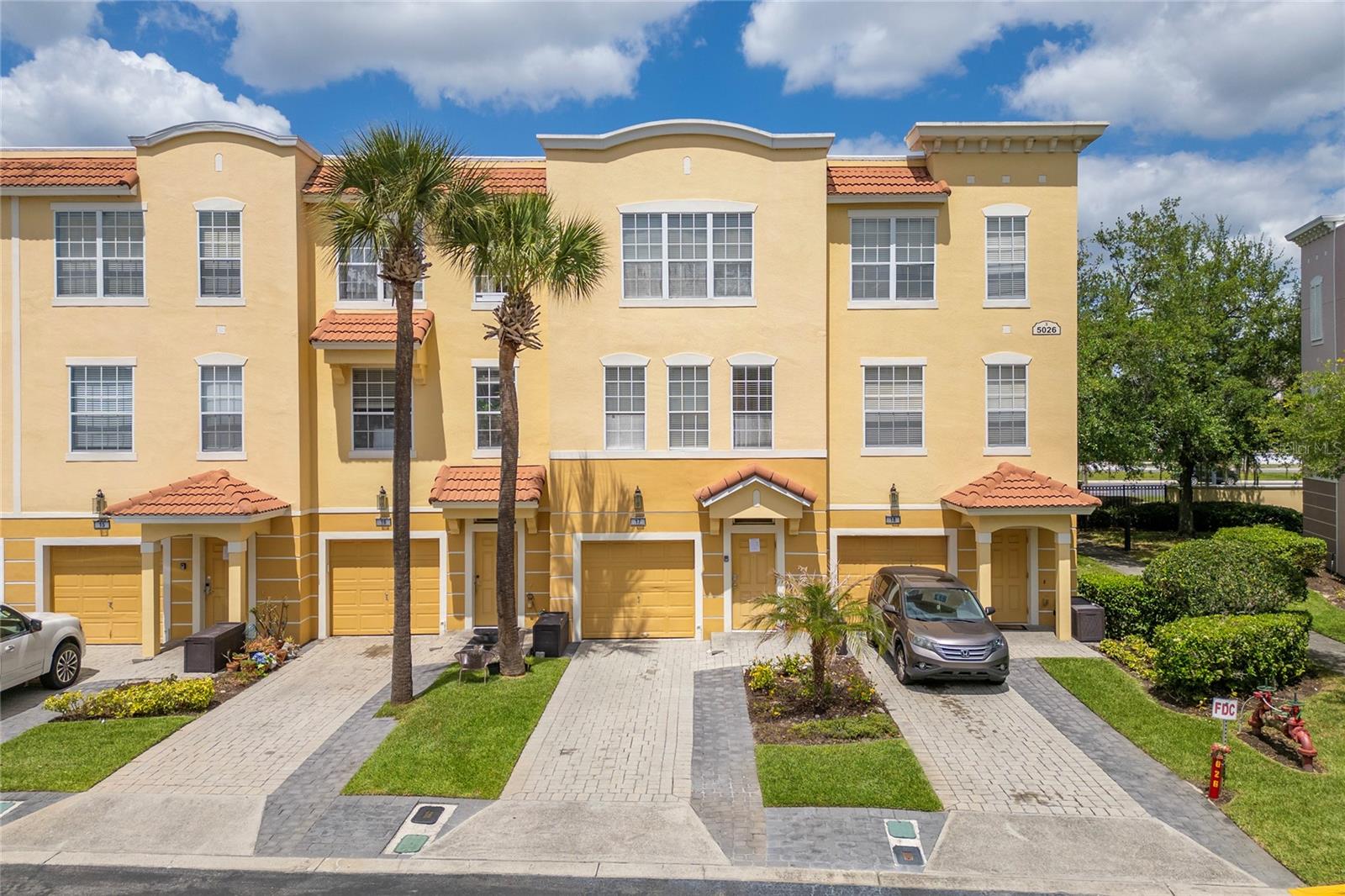 Foto de propiedad en 5026 TIDEVIEW CIR #17 ORLANDO con MLS# S5148038