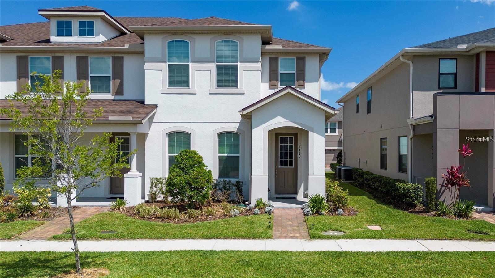 Foto de propiedad en 2449 VARENNA LOOP KISSIMMEE con MLS# S5148673
