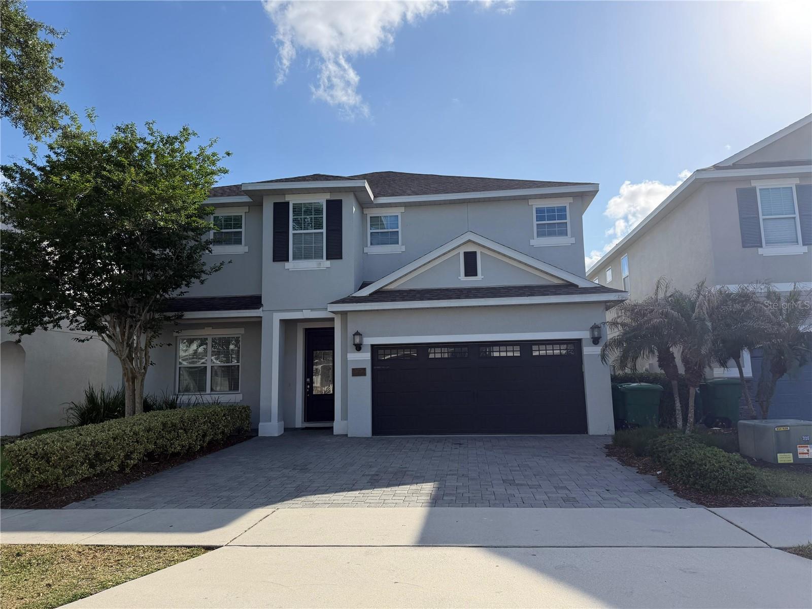 Foto de propiedad en 7676 FAIRFAX DR KISSIMMEE con MLS# S5148727