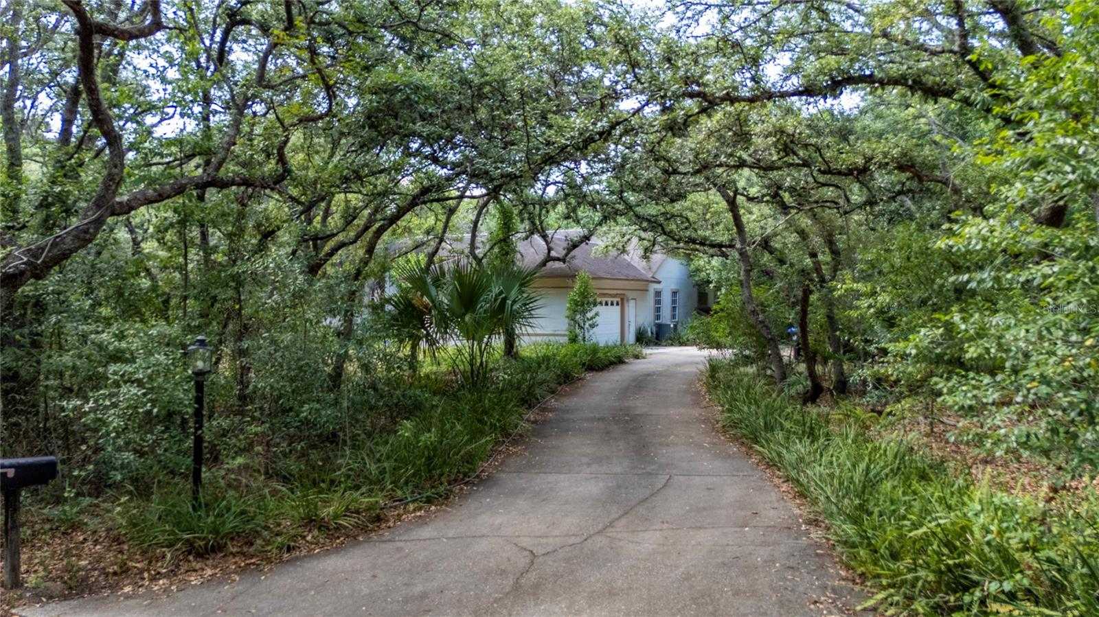Foto de propiedad en 6781 W LIVINGSTON ST ORLANDO con MLS# S5149574