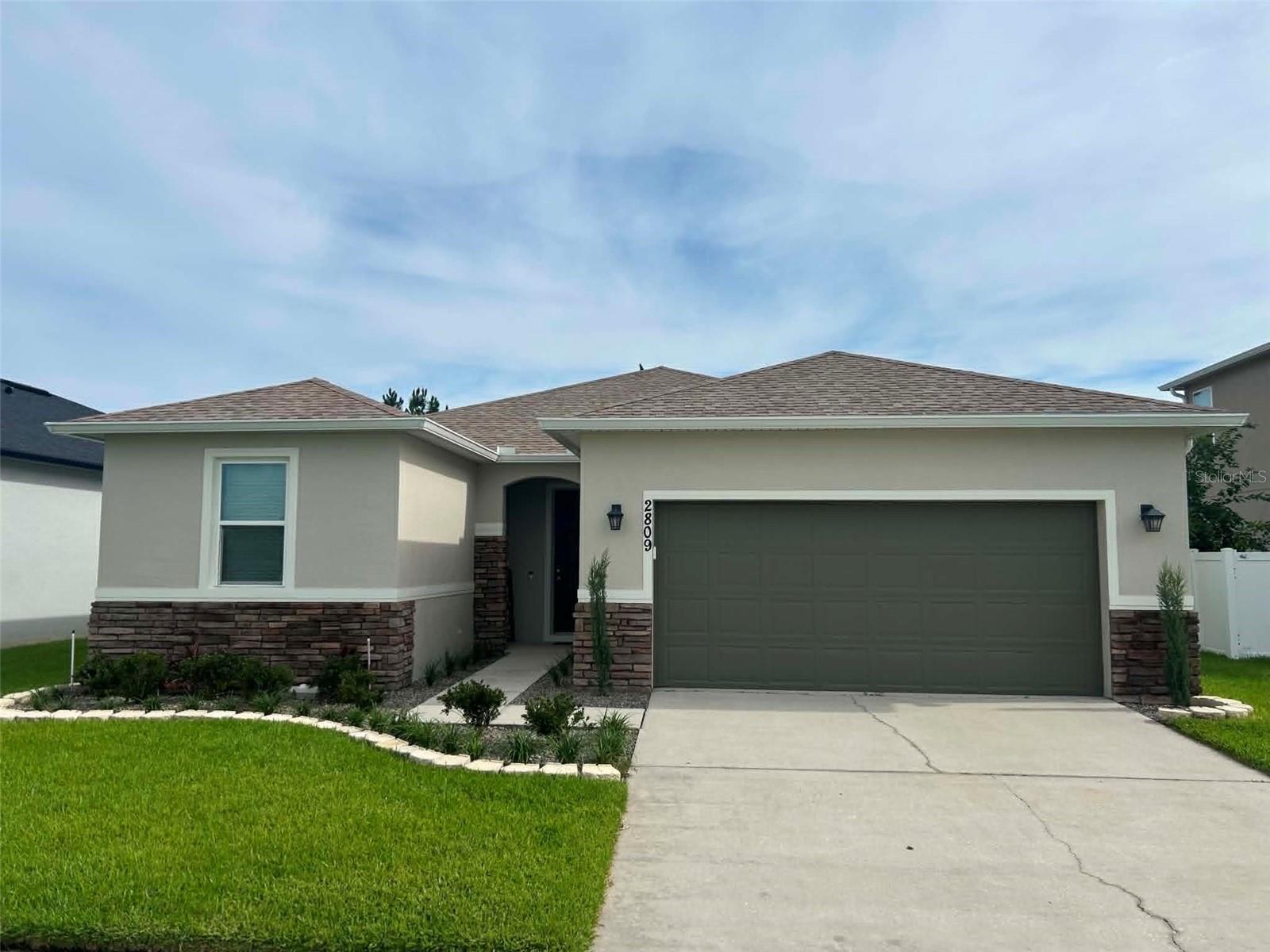 Foto de propiedad en 2809 SHELBURNE WAY ST CLOUD con MLS# S5151282