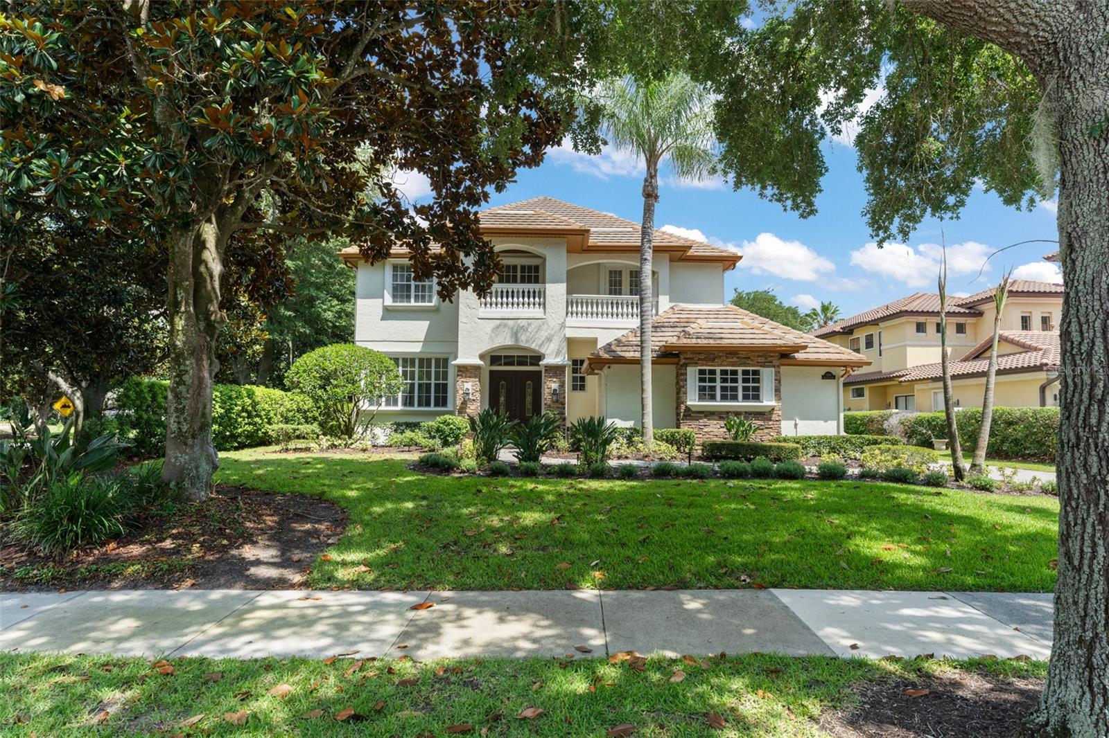 Foto de propiedad en 6288 BLAKEFORD DR WINDERMERE con MLS# S5151608