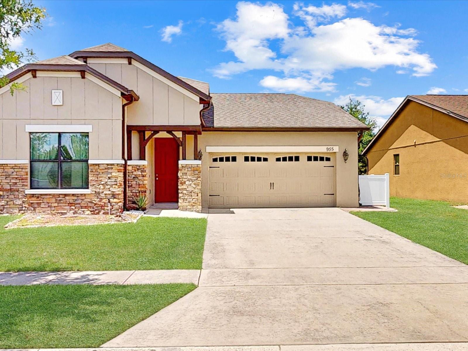 Foto de propiedad en 955 LA MIRADA CT KISSIMMEE con MLS# S5152022