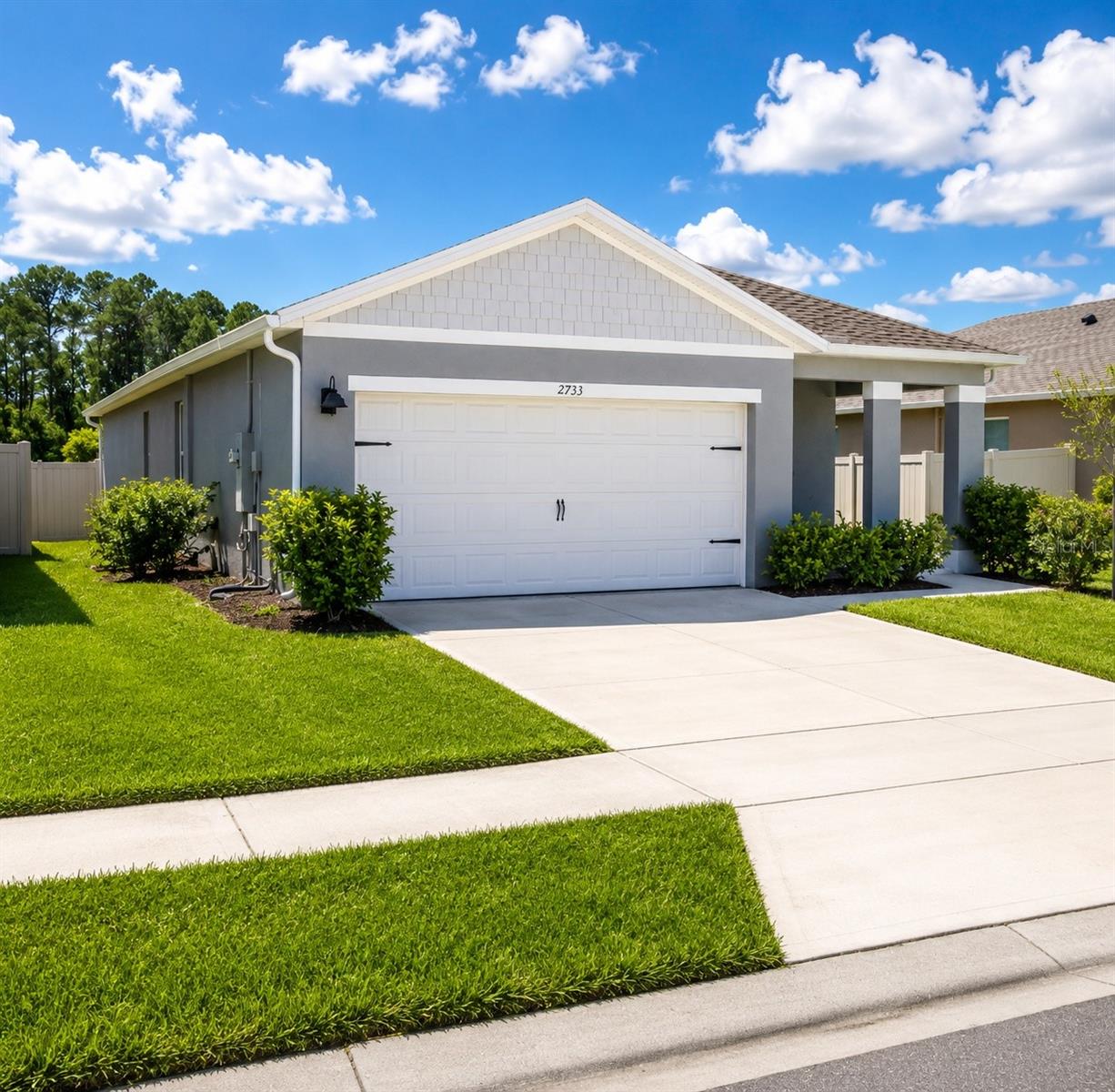 Foto de propiedad en 2733 REDDISH EGRET BND HARMONY con MLS# S5152359