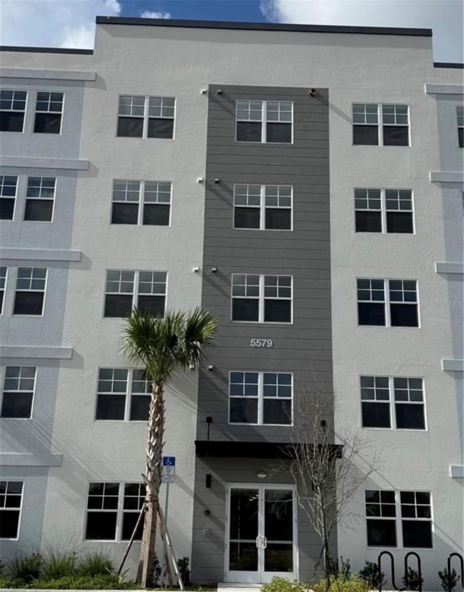 En Venta 5579 MILLENIA PARK BLVD #516, ORLANDO, FL 32839