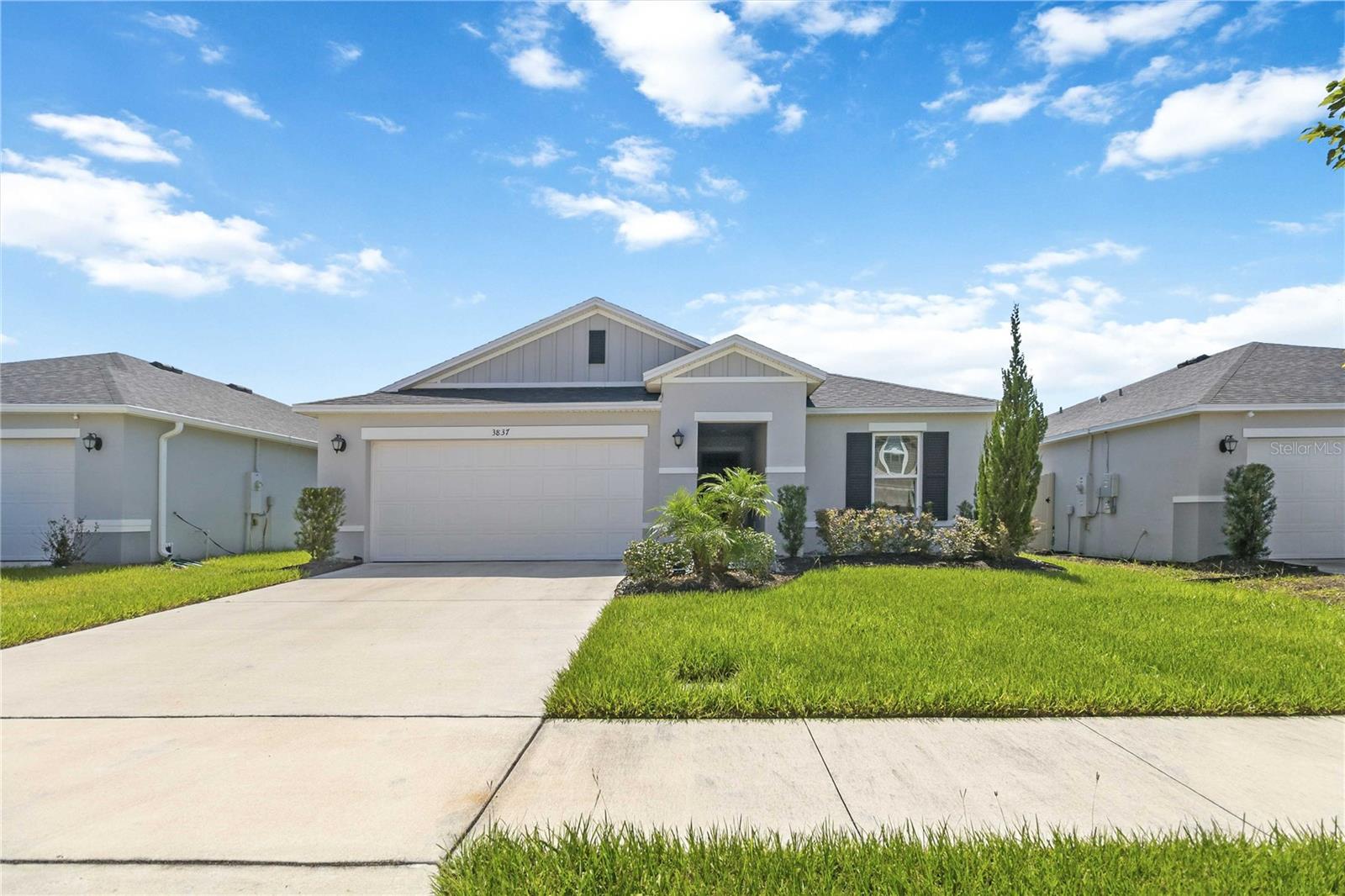Foto de propiedad en 3837 ELK BLUFF RD ST CLOUD con MLS# S5152566