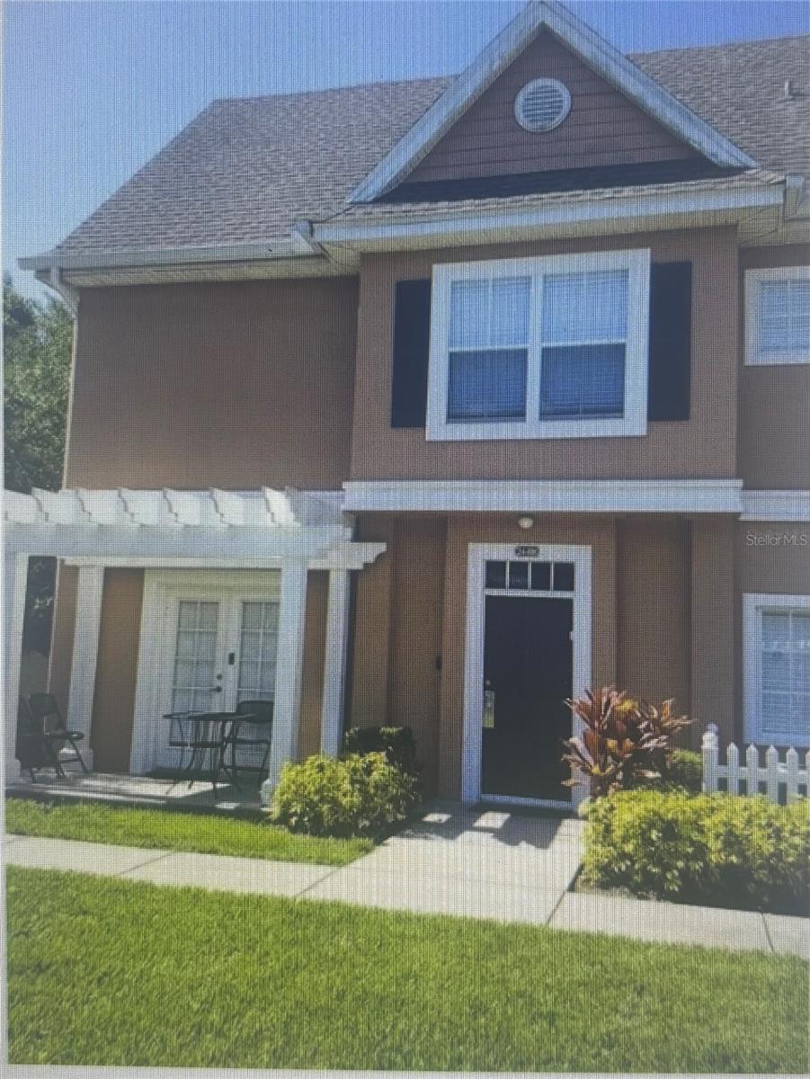 Foto de propiedad en 2203 SAN VITTORINO CIR #108 KISSIMMEE con MLS# S5153202