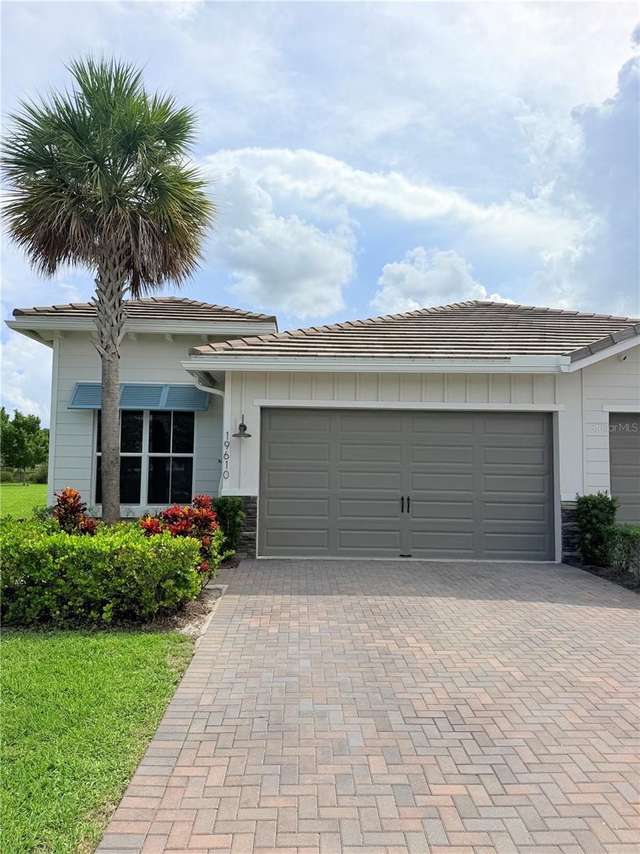 Foto de propiedad en 19610 WEATHERVANE WAY LOXAHATCHEE con MLS# S5153505