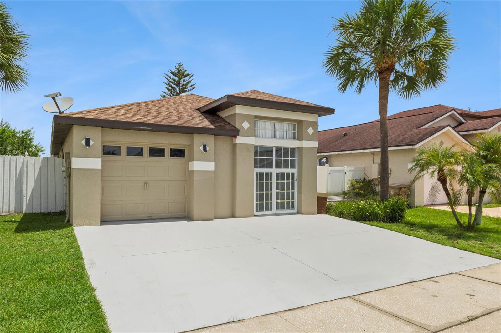 En Venta 2625 WALDEN CT, KISSIMMEE, FL 34743
