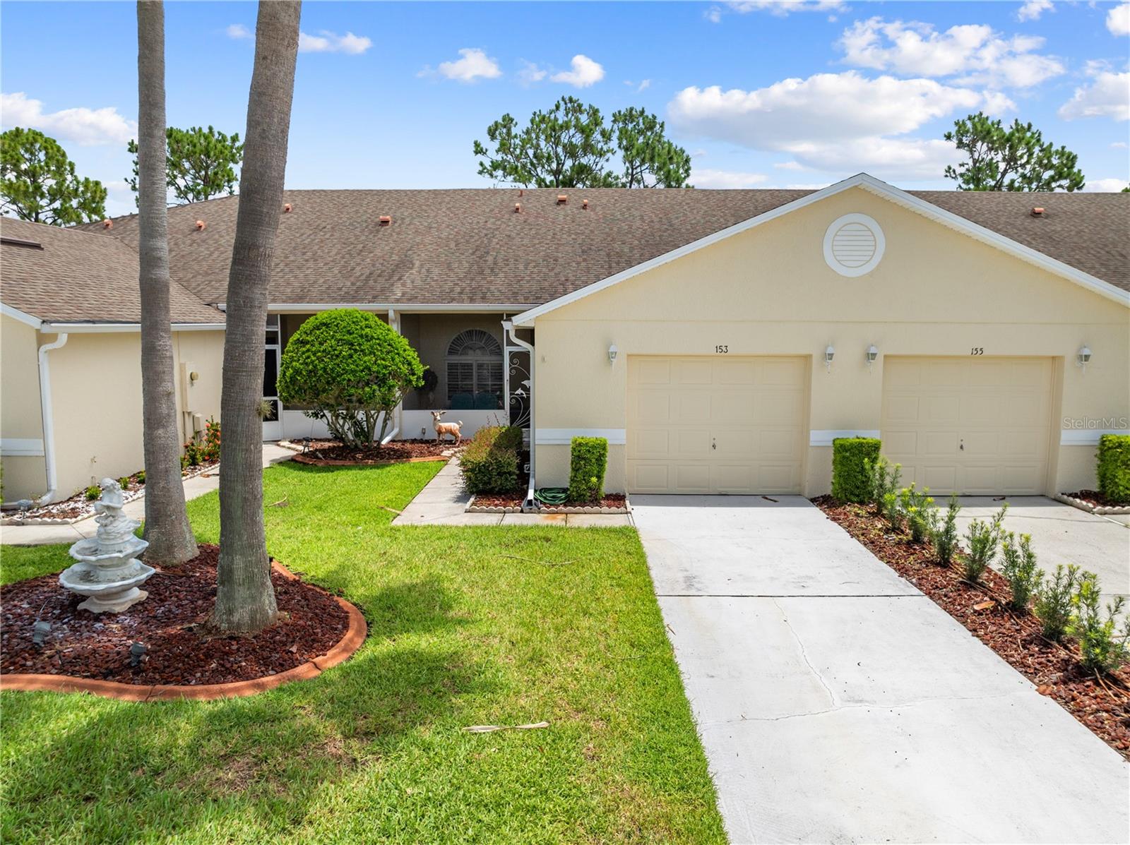 Foto de propiedad en 153 CLUB VILLAS LN KISSIMMEE con MLS# S5153772