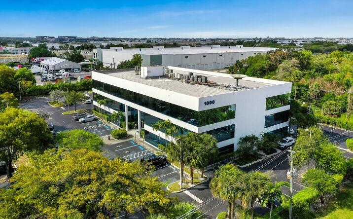 Foto de propiedad en 1000 NW 65TH ST #103 FORT LAUDERDALE con MLS# S5153813