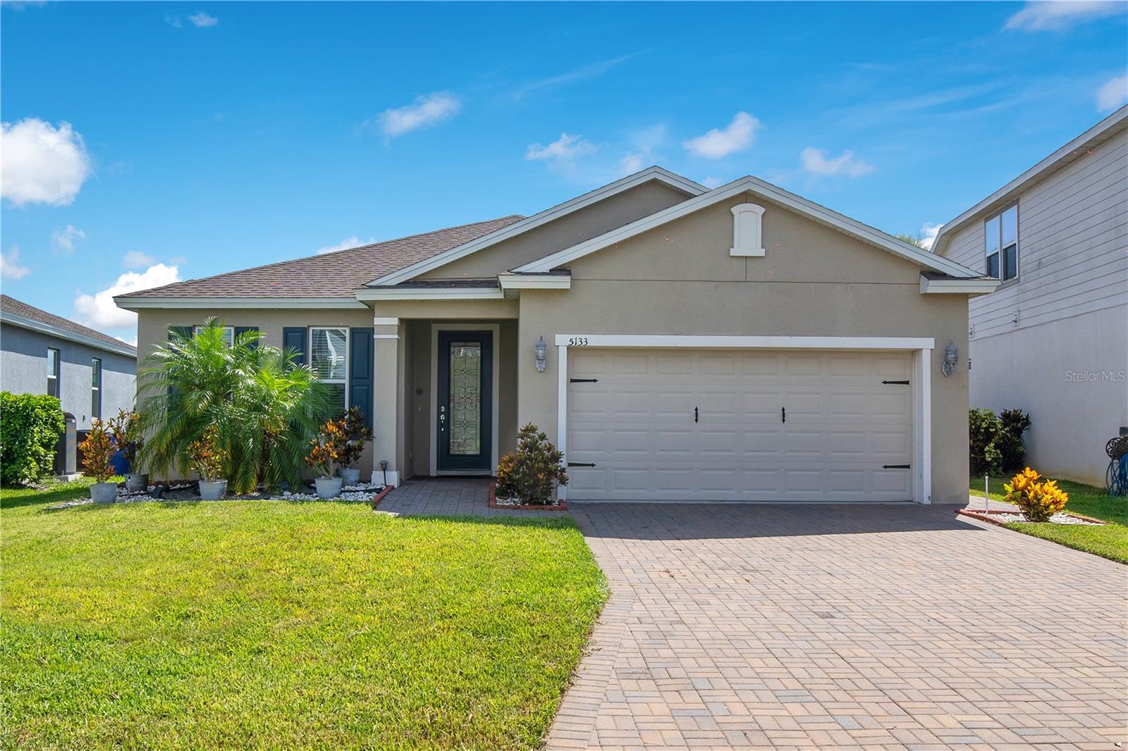 Foto de propiedad en 5133 CHICKADEE ST ST CLOUD con MLS# S5153861
