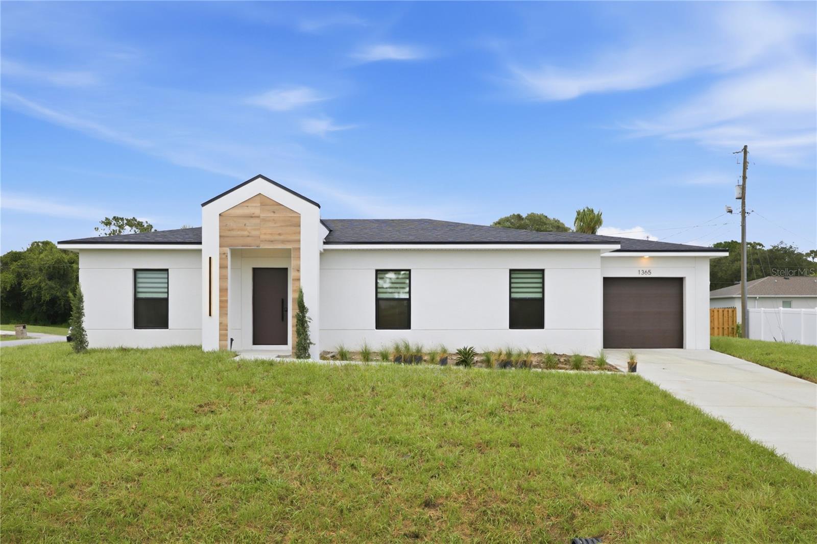 En Venta 1365 SANDUSKY ST SE, PALM BAY, FL 32909