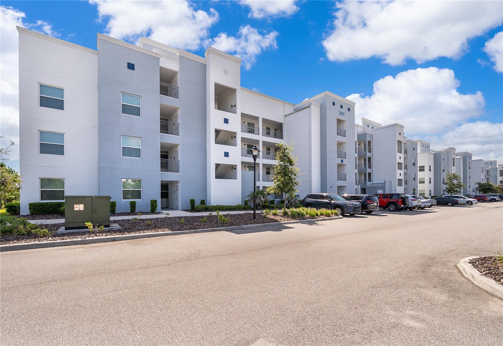 Foto de propiedad en 3191 PARADOX CIR #208 KISSIMMEE con MLS# S5154802