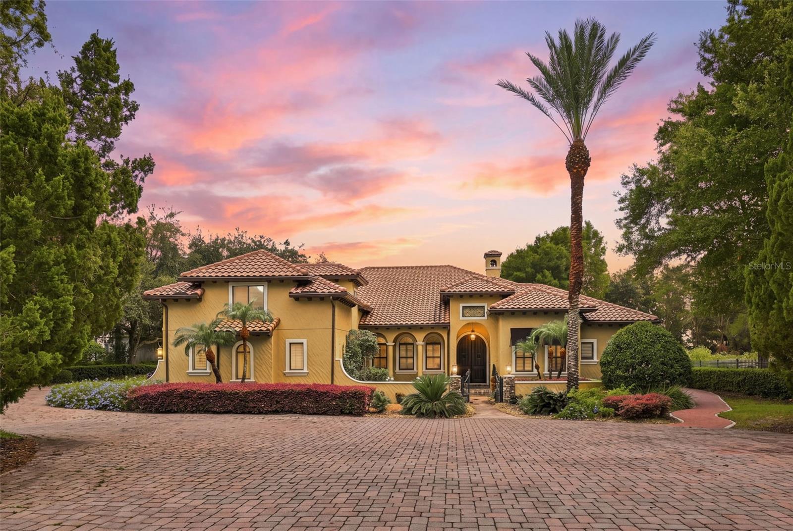 Foto de propiedad en 9679 WESTOVER ROBERTS RD WINDERMERE con MLS# S5154885