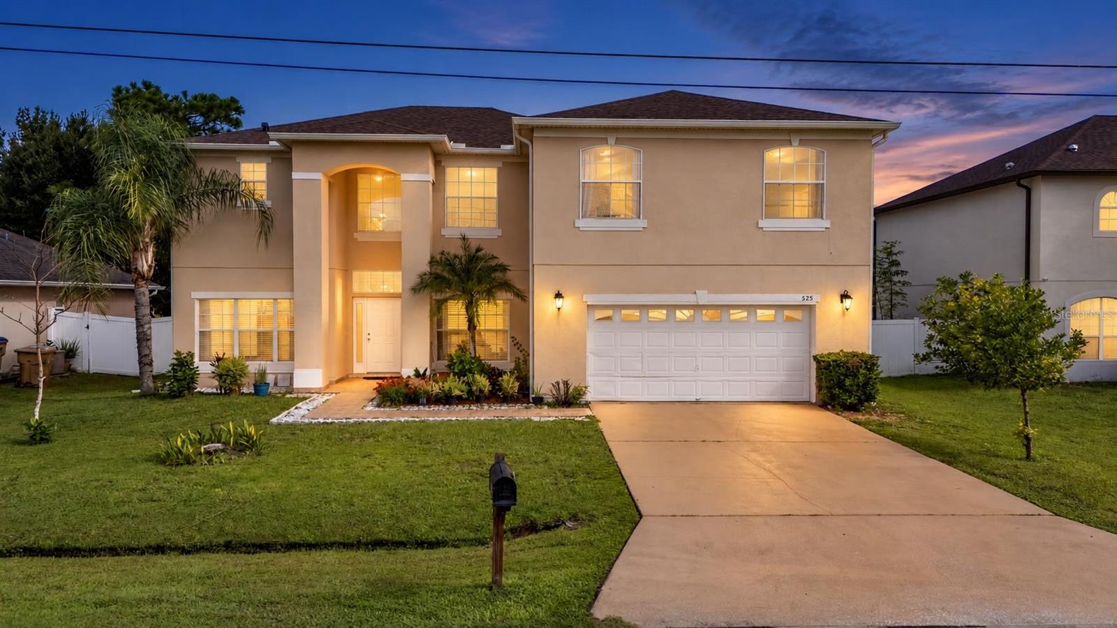 Foto de propiedad en 525 VICEROY CT KISSIMMEE con MLS# S5154913