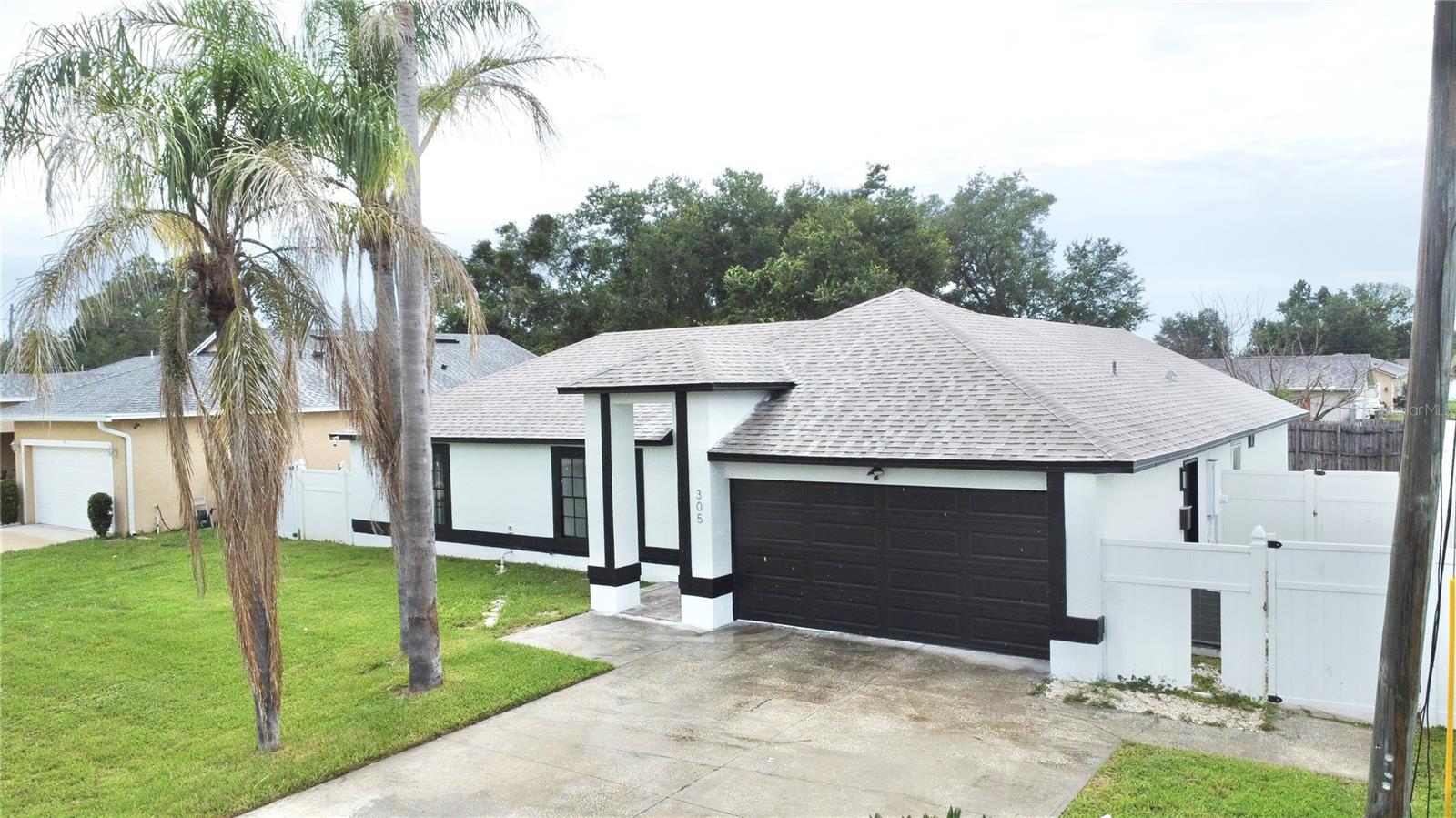 Foto de propiedad en 305 CORNWALLIS CT KISSIMMEE con MLS# S5155192