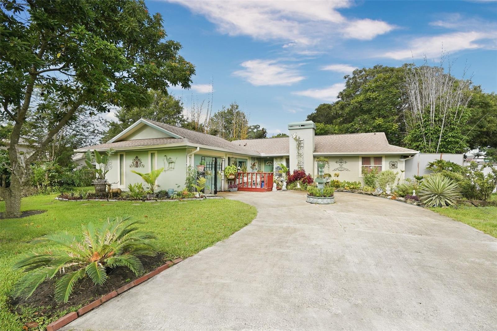 Foto de propiedad en 517 LINDA LN MELBOURNE con MLS# S5155408