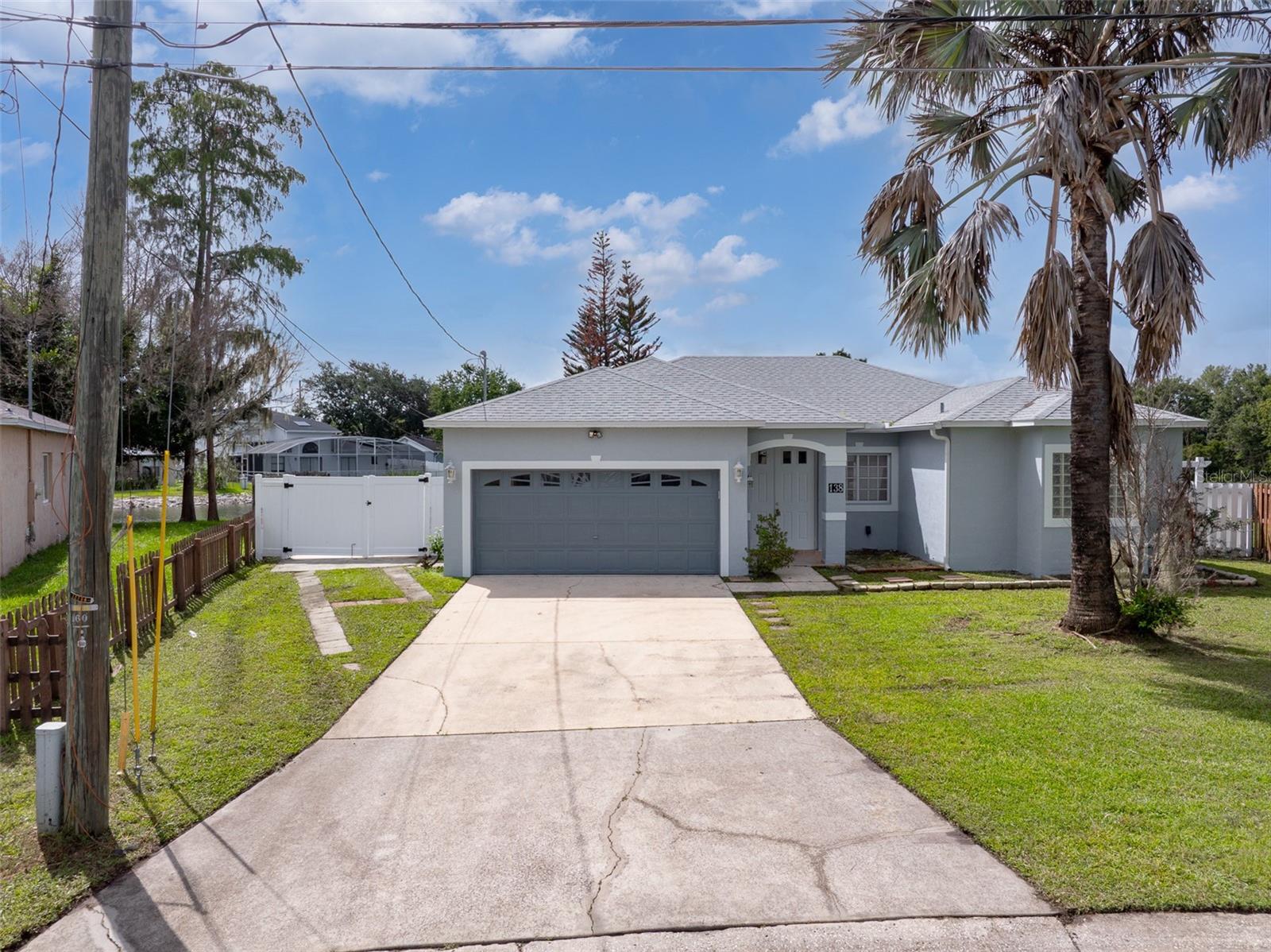 Foto de propiedad en 138 HOLLYHOCK CT KISSIMMEE con MLS# S5155423