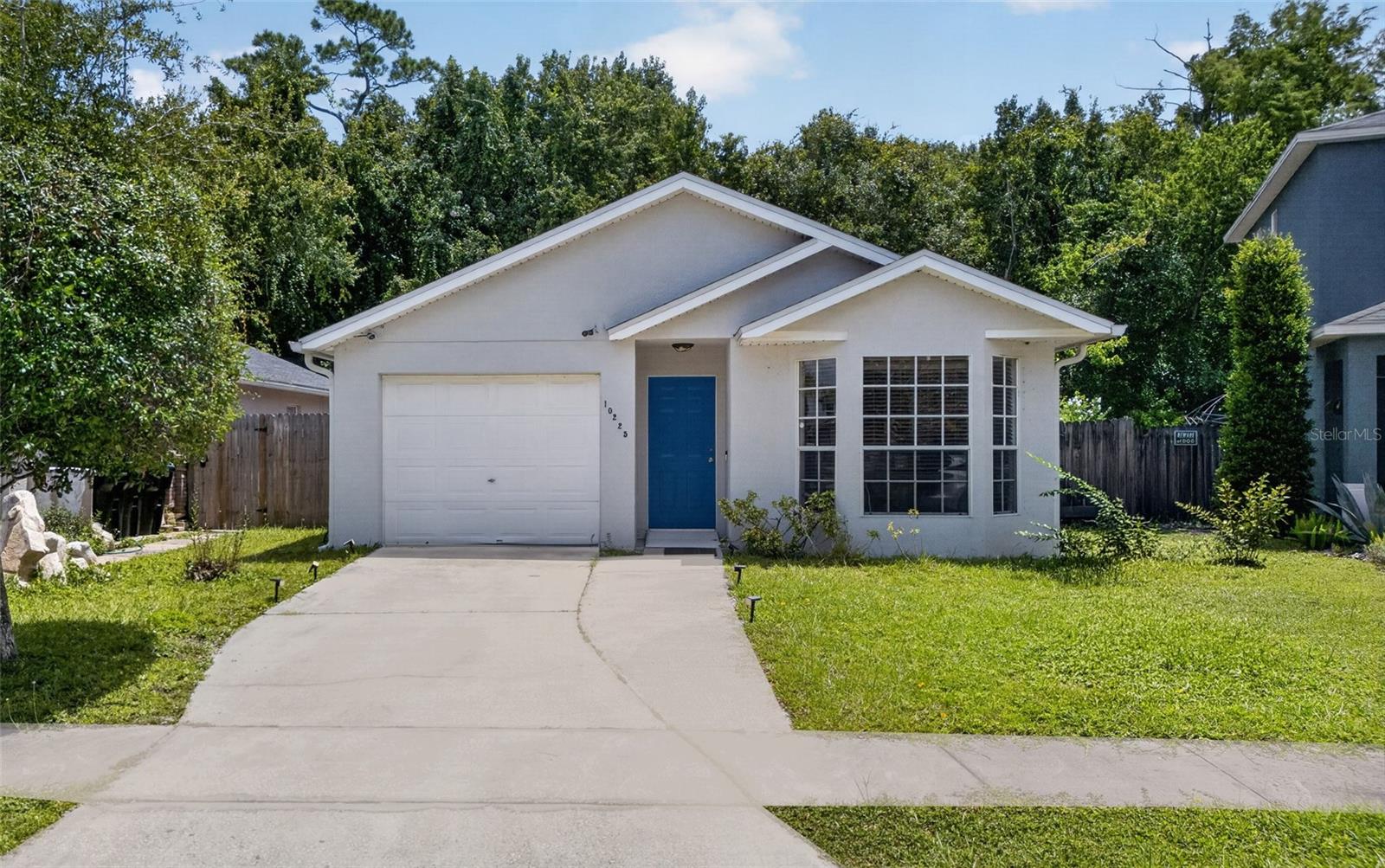 Foto de propiedad en 10225 CODY LN ORLANDO con MLS# S5155548