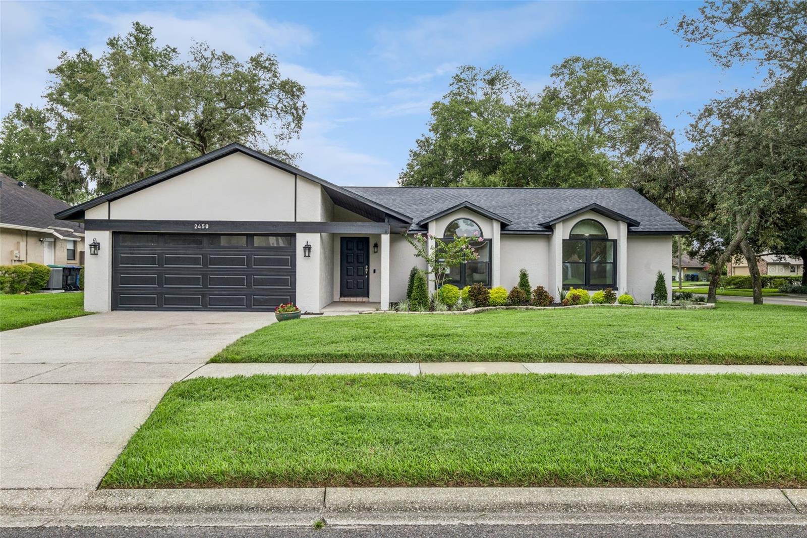 Foto de propiedad en 2450 DRESDEN TRL APOPKA con MLS# S5155782