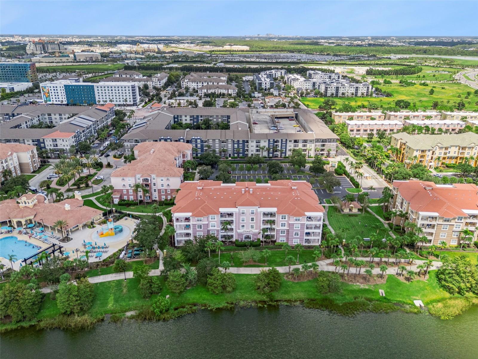 Foto de propiedad en 4840 CAYVIEW AVE #405 ORLANDO con MLS# S5155996