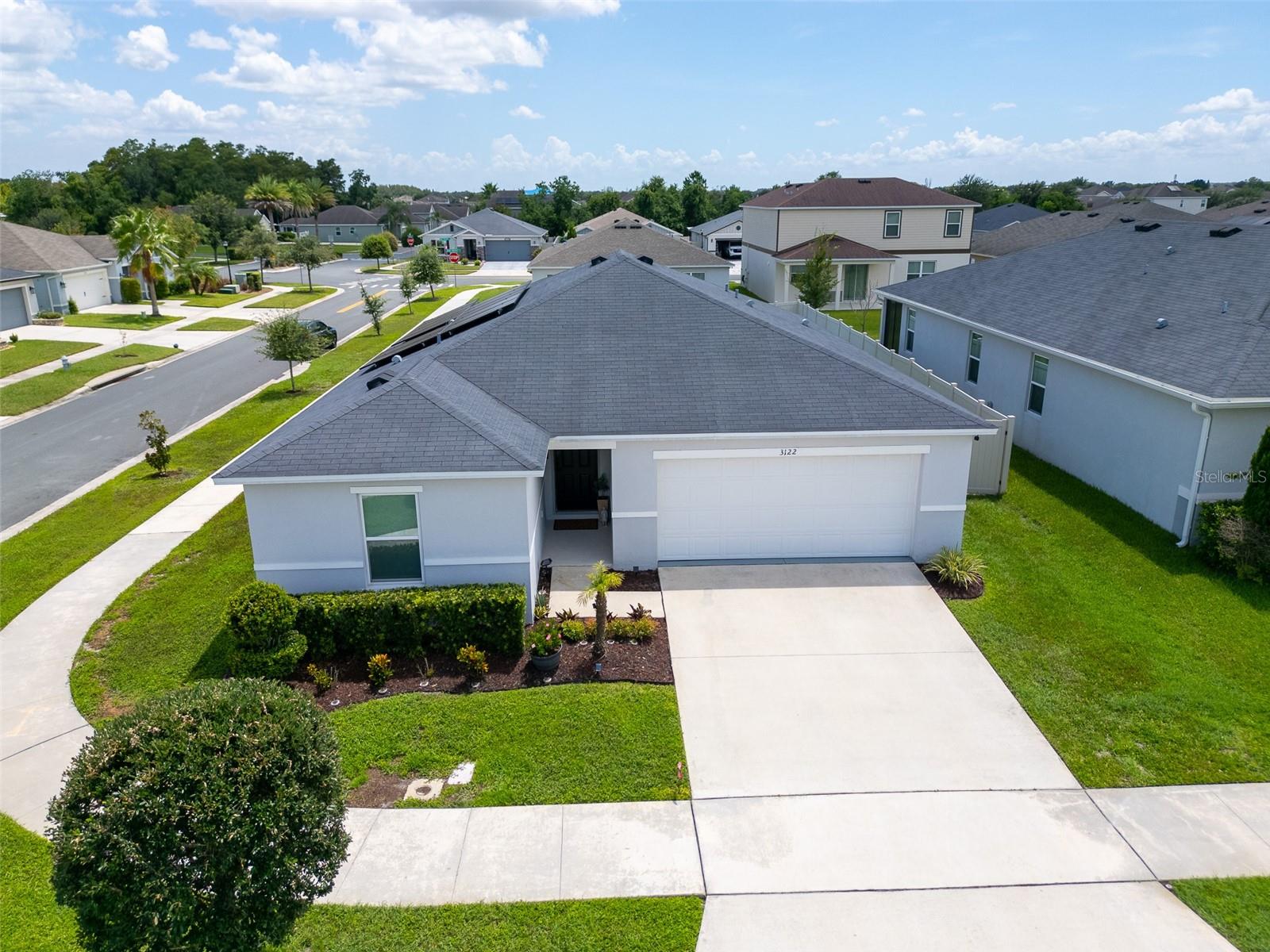 Foto de propiedad en 3122 EAGLE HAMMOCK CIR KISSIMMEE con MLS# S5156116