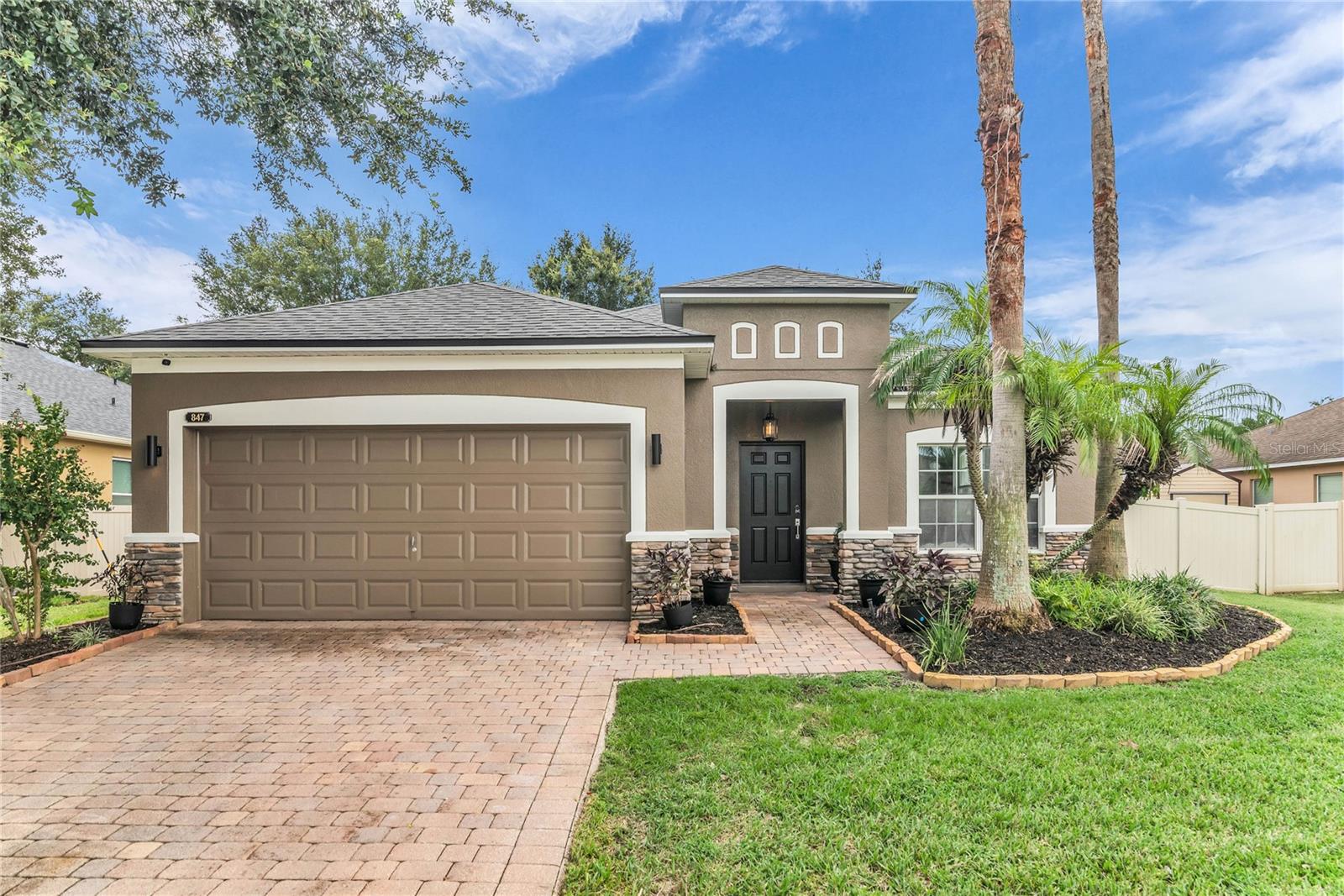 Foto de propiedad en 847 AYDEN OAK LN OCOEE con MLS# S5156150
