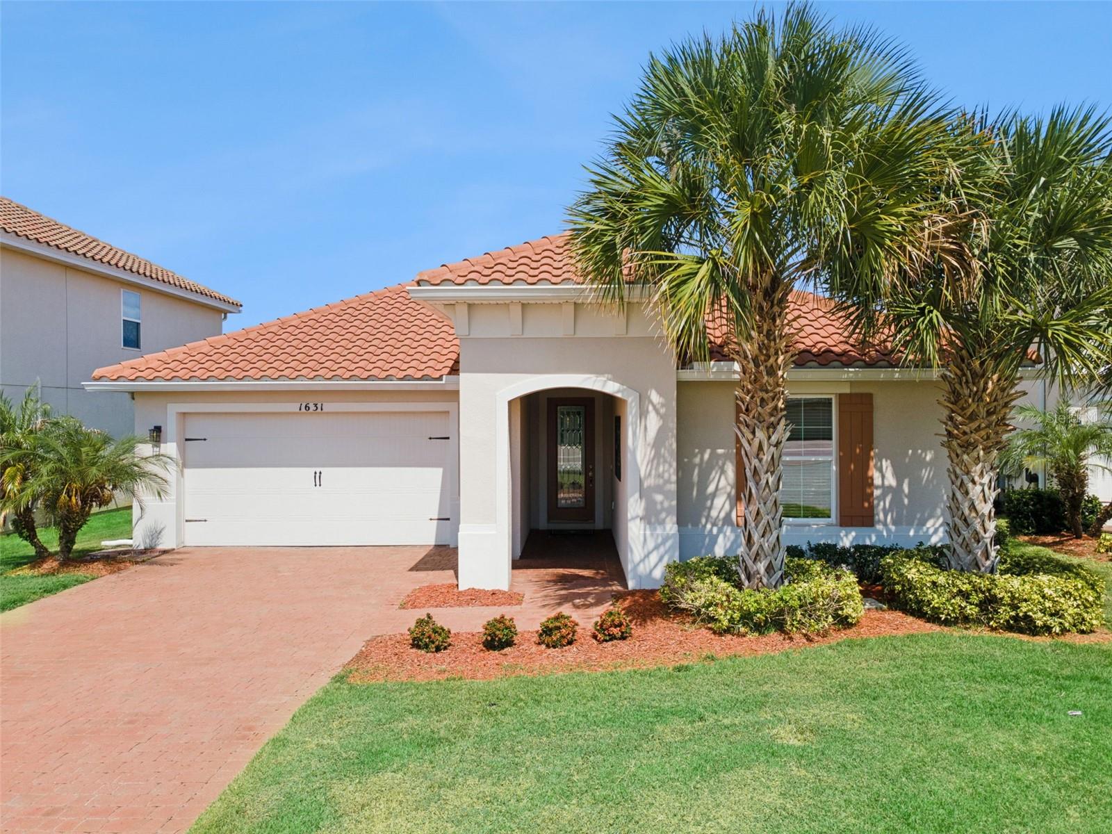 Foto de propiedad en 1631 KINGFISHER CT KISSIMMEE con MLS# S5156217