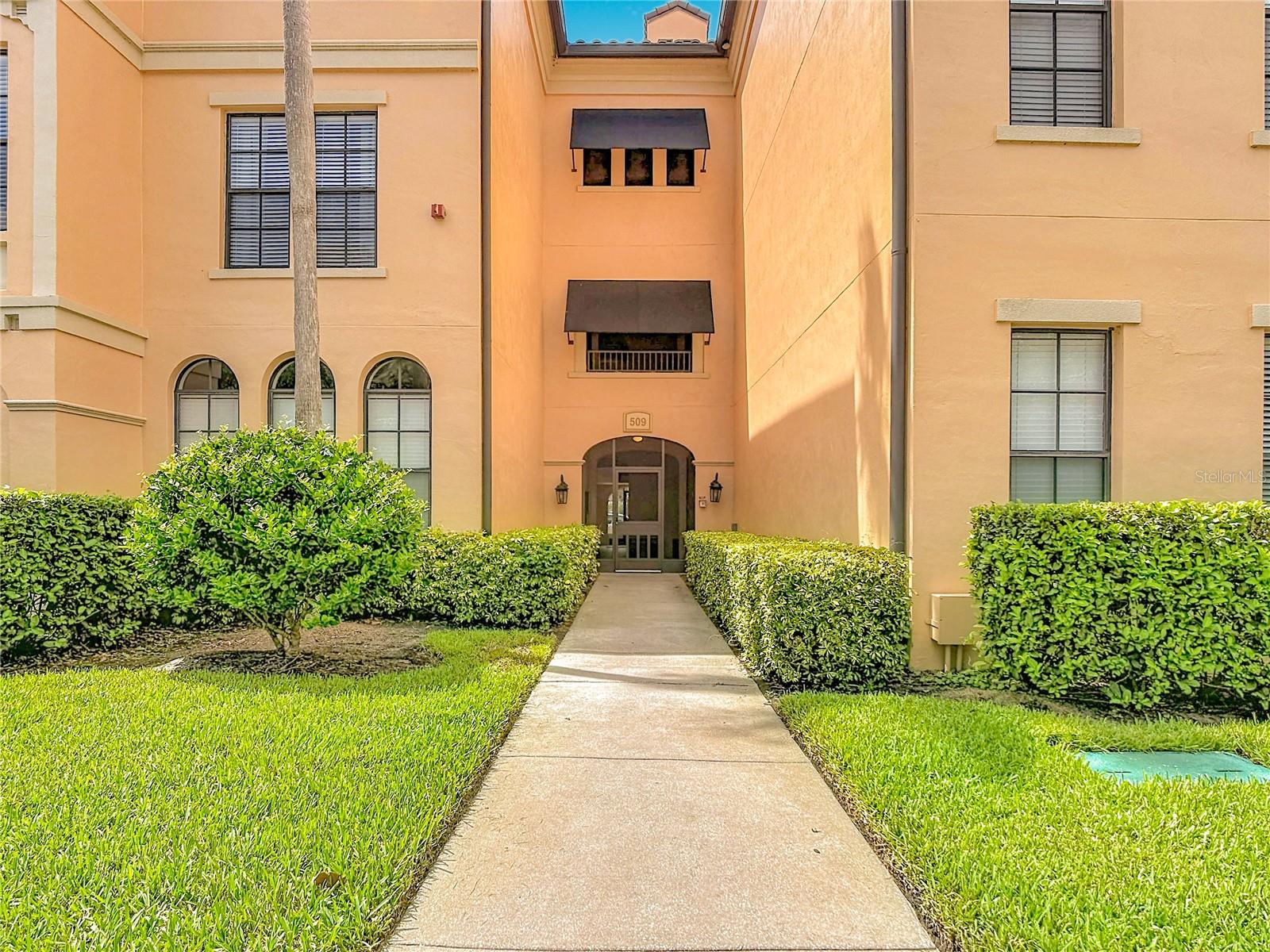 En Venta 509 MIRASOL CIR #302, CELEBRATION, FL 34747