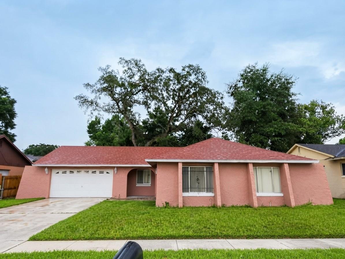 Foto de propiedad en 2245 OSHKOSH CT ORLANDO con MLS# S5156623
