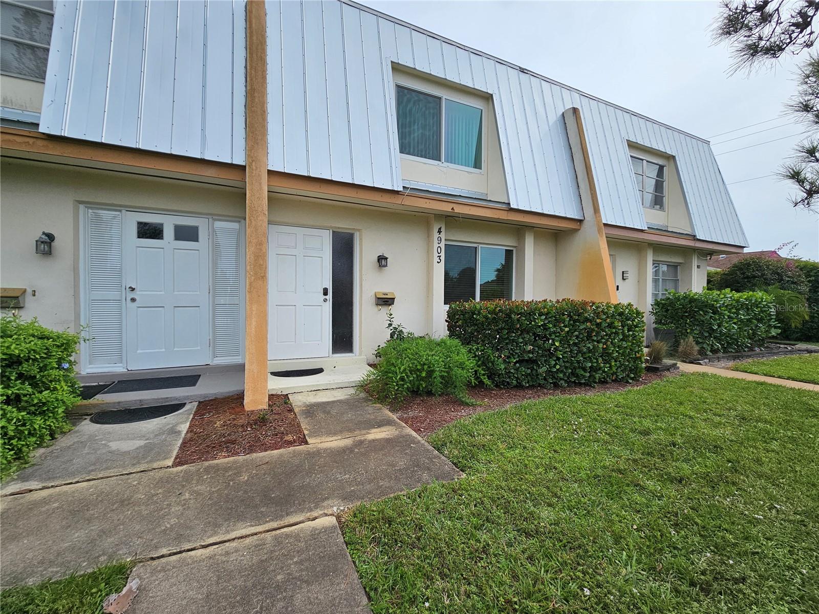 Foto de propiedad en 4903 CATALINA DR #K41 NAPLES con MLS# S5156871