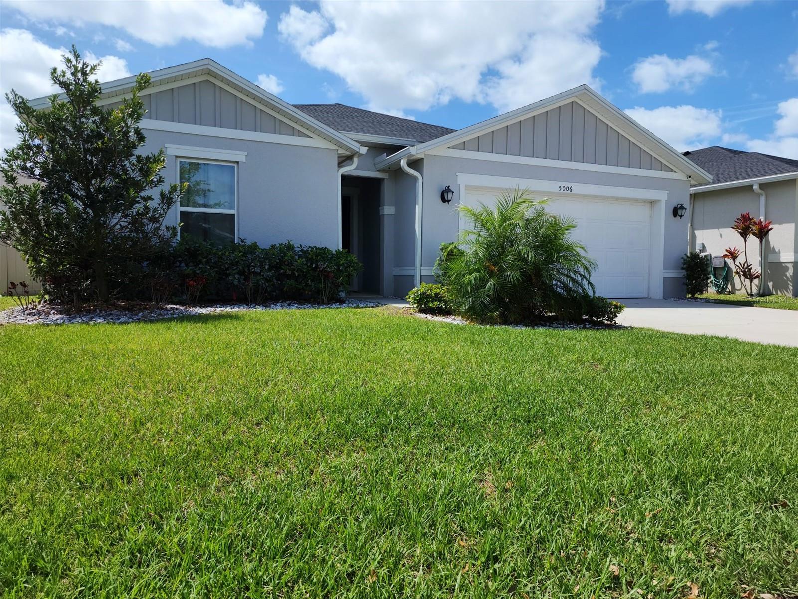 En Venta 5006 RIVERSIDE WAY, ST CLOUD, FL 34771