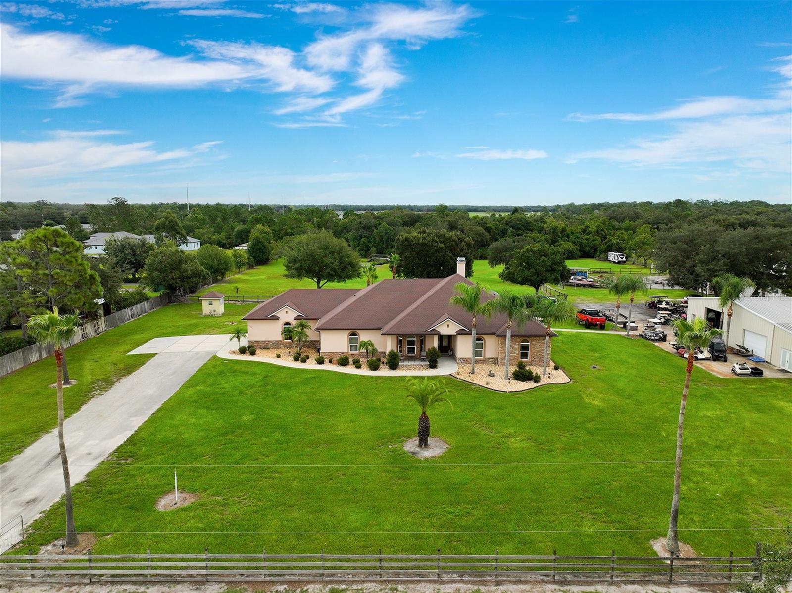 Foto de propiedad en 4594 HICKORY TREE RD ST CLOUD con MLS# S5157195